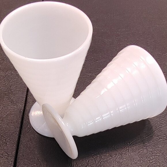 Vintage 2 Hazel Atlas White Moderntone Ice Cream Sundae Cups - Picture 1 of 4